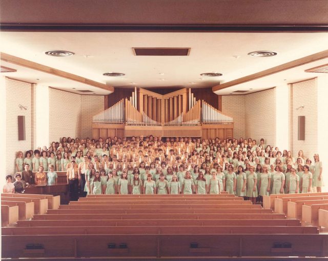 Boise-regional-choir-Brown-shirts-green-dresses