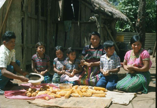 Pablo Choc family in 1977