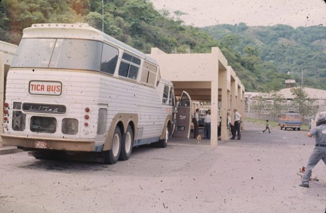 Tika-bus-‎Guatemala-El-Salvador-photo-Chris-Crosby